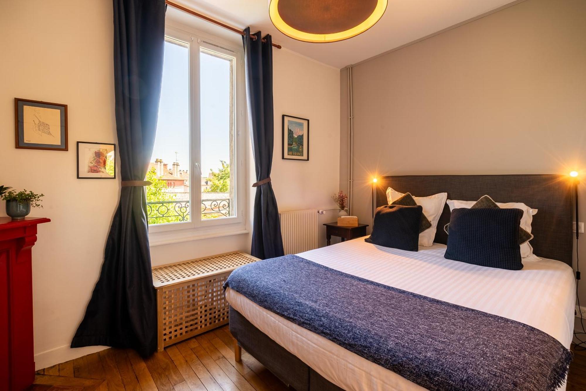 Dupain & Dubeurre Appart'Hotel - Parking En Supp 里摩日 外观 照片