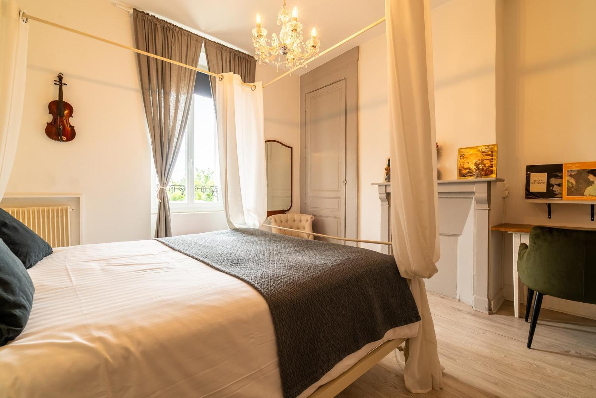 Dupain & Dubeurre Appart'Hotel - Parking En Supp 里摩日 外观 照片